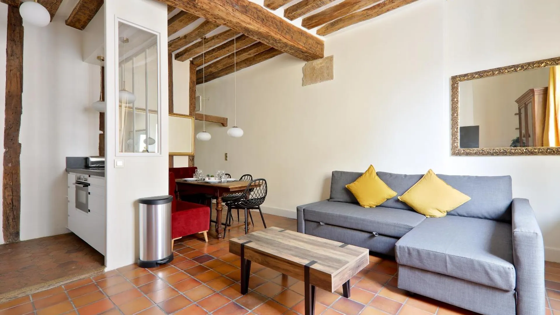 Apartment Quartier Pantheon 2 Free Netflix